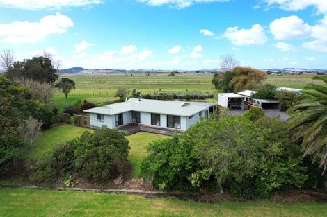 Photo of property in 76 Robertson Road, Ruawai, 0591
