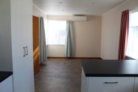 Photo of property in 5 Marriner Street, Highbury, Palmerston North, 4412