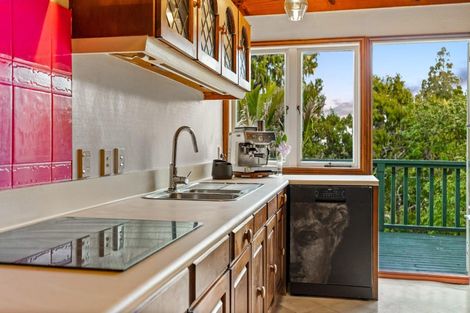 Photo of property in 236 Godley Road, Titirangi, Auckland, 0604