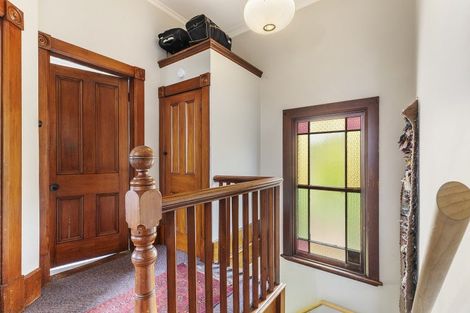 Photo of property in 30 Apuka Street, Brooklyn, Wellington, 6021