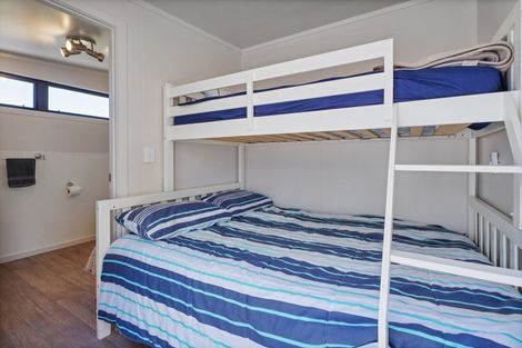 Photo of property in 140 Ngaio Drive, Matarangi, Whitianga, 3592