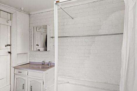 Photo of property in 20 Pukeko Place, Westshore, Napier, 4110