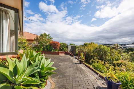 Photo of property in 197 Ruapehu Drive, Fitzherbert, Palmerston North, 4410