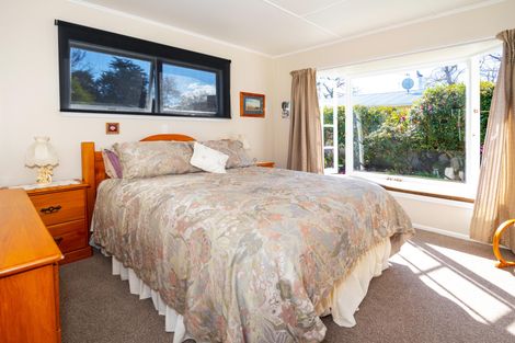 Photo of property in 71 Main North Road, Geraldine, 7930