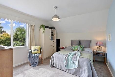 Photo of property in 98 Takahe Road, Titirangi, Auckland, 0604