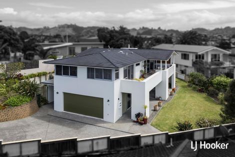 Photo of property in 28 Reo Crescent, Waihi Beach, 3611