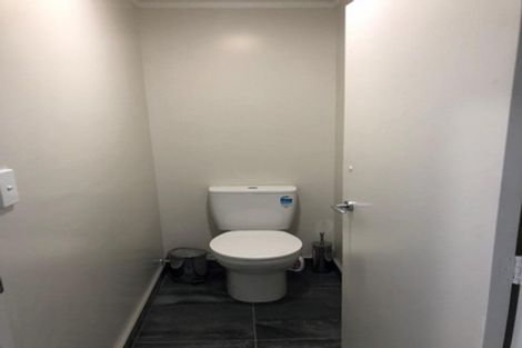 Photo of property in 115 Athena Drive, Totara Vale, Auckland, 0629