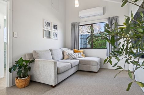 Photo of property in 52a Richmond Street, Cambridge, 3434