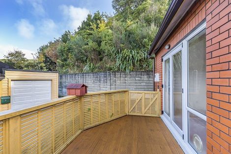 Photo of property in 12 Futuna Close, Karori, Wellington, 6012