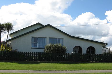 Photo of property in 41 Seafront Road, Castlecliff, Whanganui, 4501
