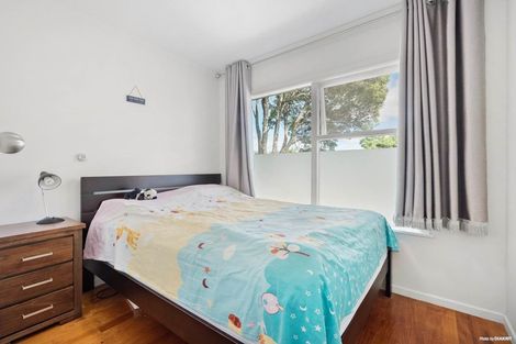 Photo of property in 19 Diana Drive, Glenfield, Auckland, 0627