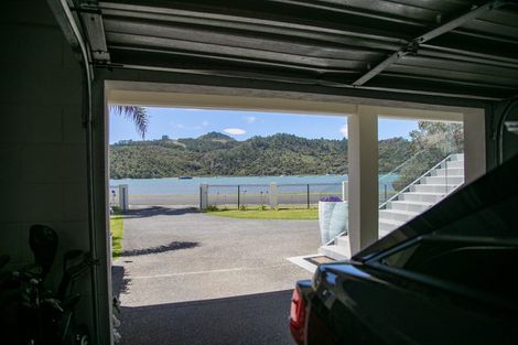 Photo of property in 25 Robinson Road, Whitianga, 3510