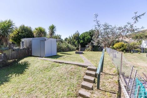 Photo of property in 25 Roberts Street, Tawa, Wellington, 5028