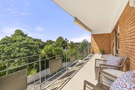 Photo of property in 3/108 Ocean View Road, Northcote, Auckland, 0627