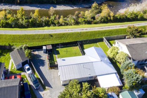 Photo of property in 11b Gemstone Drive, Birchville, Upper Hutt, 5018