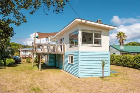 Photo of property in 24 Wehiwehi Road, Matapouri, Whangarei, 0173