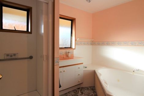 Photo of property in 8 Hamilton Avenue, Winton, 9720