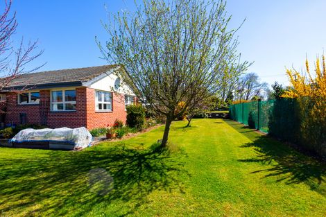 Photo of property in 2 North Street, Winchester, 7985