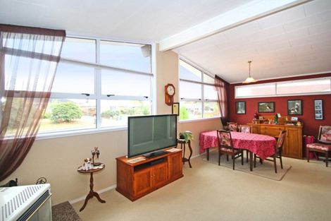 Photo of property in 9 Rameses Place, Pomare, Rotorua, 3015