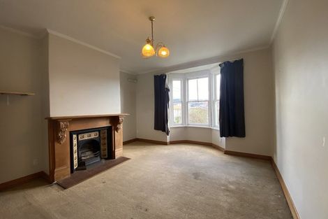 Photo of property in 8 Hawker Street, Mount Victoria, Wellington, 6011