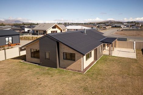 Photo of property in 15 Greenfield Place, Twizel, 7901