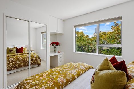 Photo of property in 85 Beachville Road, Redcliffs, Christchurch, 8081