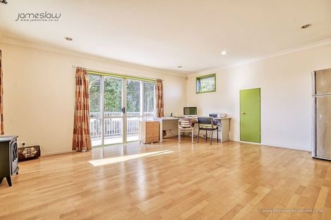 Photo of property in 9a Waterfront Road, Mangere Bridge, Auckland, 2022