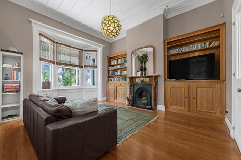 Photo of property in 20 Albert Road, Devonport, Auckland, 0624