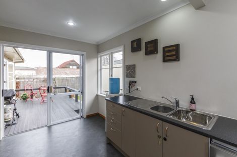 Photo of property in 7 Saint Albans Avenue, Hokowhitu, Palmerston North, 4410