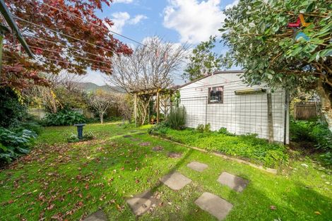 Photo of property in 15 Waikare Avenue, Waiwhetu, Lower Hutt, 5010