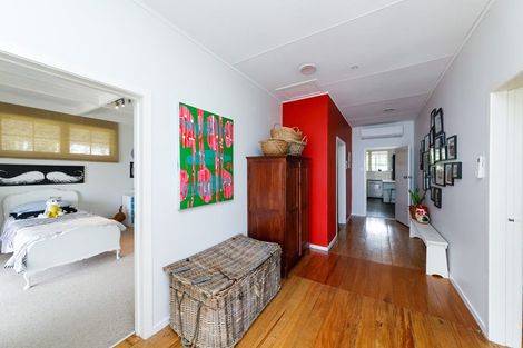 Photo of property in 38 Grey Street, Marton, 4710