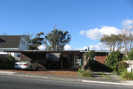 Photo of property in 20 Churton Drive, Churton Park, Wellington, 6037