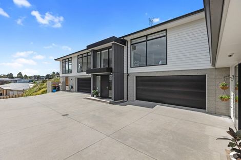 Photo of property in 101 Oteki Park Drive, Welcome Bay, Tauranga, 3112
