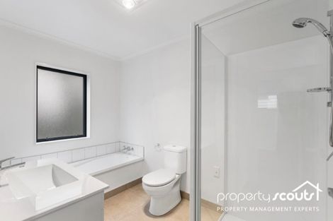Photo of property in 12 Pangu Way, Mangere, Auckland, 2022