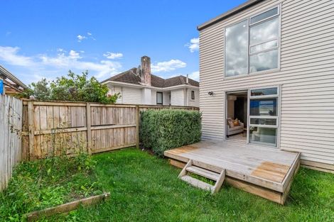 Photo of property in 8a Totara Road, Manurewa, Auckland, 2102