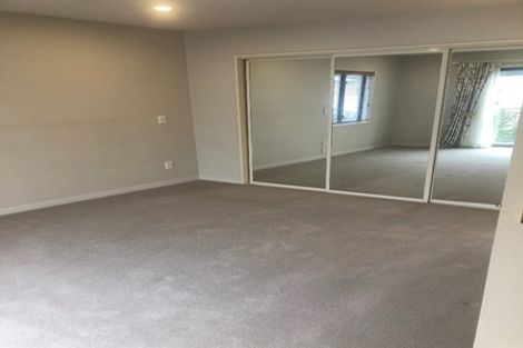 Photo of property in 382 Memorial Avenue, Burnside, Christchurch, 8053