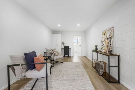 Photo of property in 2/60 Cherry Road, Bucklands Beach, Auckland, 2014