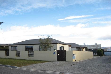 Photo of property in 22 Clutha Street, Alexandra, 9320