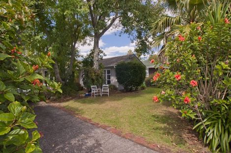 Photo of property in 53 Hutchinsons Road, Bucklands Beach, Auckland, 2014