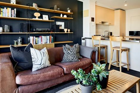 Photo of property in 10/3 Kelvin Grove, Te Aro, Wellington, 6011