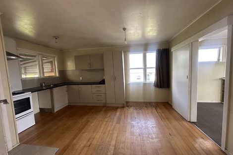 Photo of property in 61 Penrose Road, Mount Wellington, Auckland, 1060