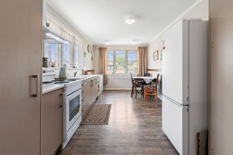 Photo of property in 82 Meadowbank Crescent, Fordlands, Rotorua, 3015