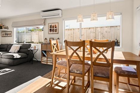 Photo of property in 93d Clemow Road, Fitzroy, New Plymouth, 4312