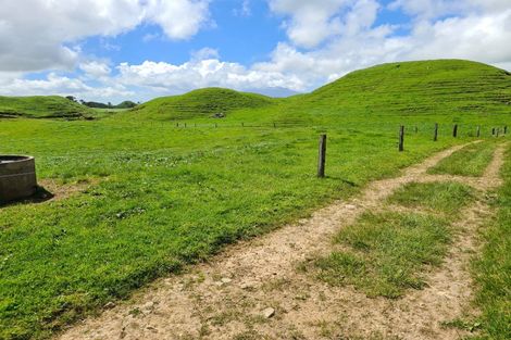 Photo of property in 6388 South Road, Pungarehu, Opunake, 4685