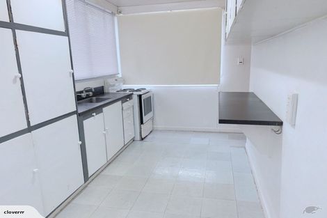 Photo of property in 37 Royal Road, Massey, Auckland, 0614