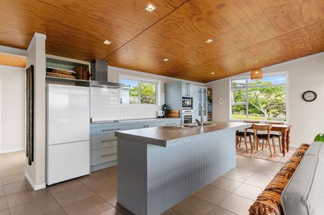 Photo of property in 9 Cullen Road, Waipu, 0582