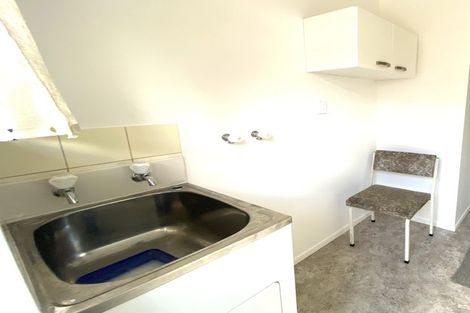 Photo of property in 1/15 Kurnell Drive, Botany Downs, Auckland, 2010