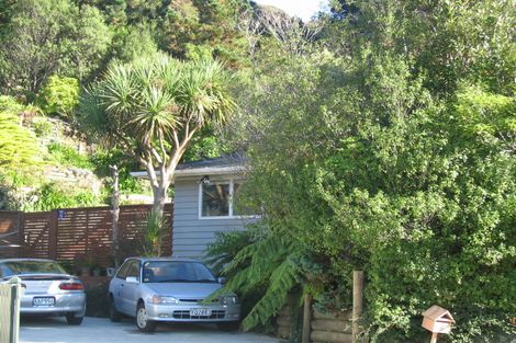 Photo of property in 6 Waipuna Grove, Stokes Valley, Lower Hutt, 5019
