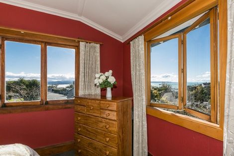 Photo of property in 21 Coleman Terrace, Bluff Hill, Napier, 4110