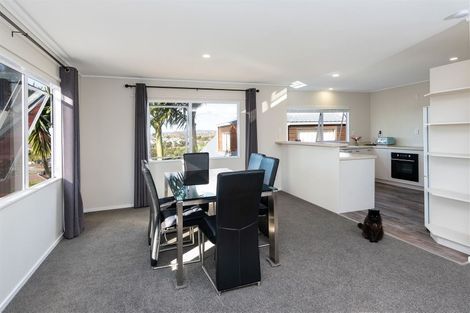Photo of property in 1/74 Gosford Drive, Botany Downs, Auckland, 2010
